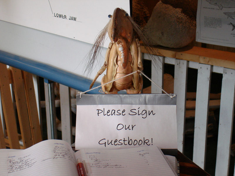 214_SignInBen